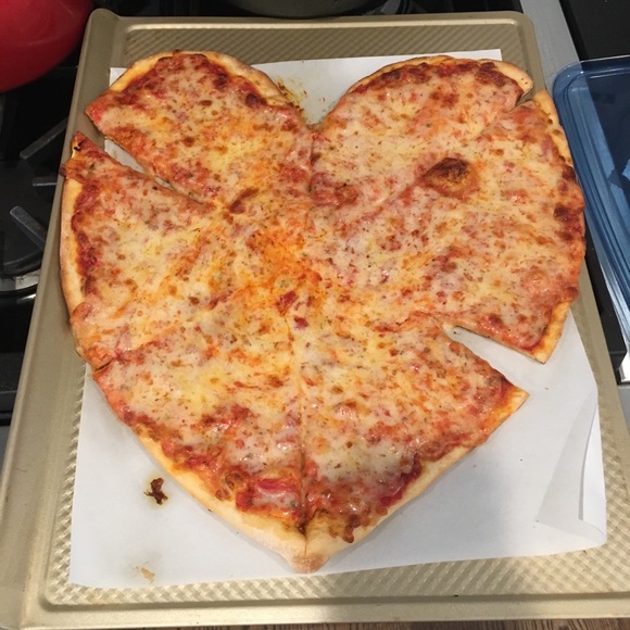 Meet your Posher, Lara - Picture 1 of 1